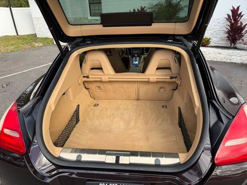 Used 2011 Porsche Panamera image 38