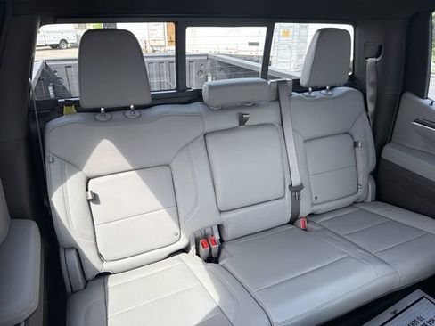 New 2026 Chevrolet Silverado 1500 LTZ w/ Technology Package AWD/4WD image 16