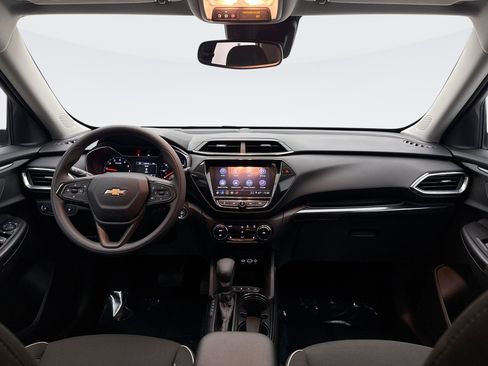 Used 2023 Chevrolet TrailBlazer LT w/ Convenience Package image 14