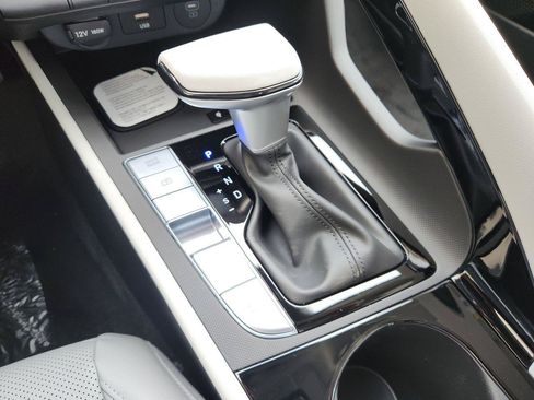 New 2026 Hyundai Elantra Limited w/ Cargo Package FWD image 19
