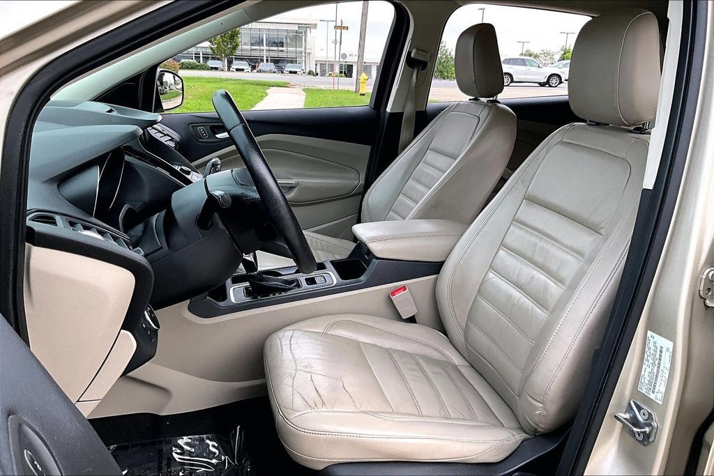 Used 2018 Ford Escape SEL AWD/4WD image 15