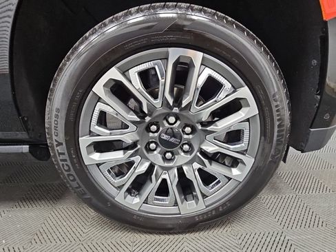 Used 2023 GMC Yukon XL Denali Ultimate AWD/4WD image 53