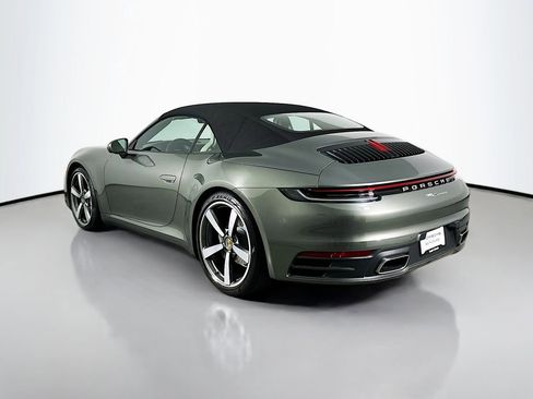 Used 2022 Porsche 911 Carrera image 3