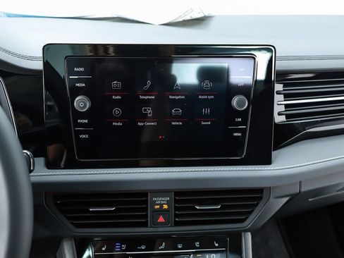 New 2026 Volkswagen Jetta SEL FWD image 25