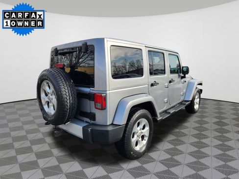 Used 2015 Jeep Wrangler Unlimited Sahara w/ Dual Top Group image 4