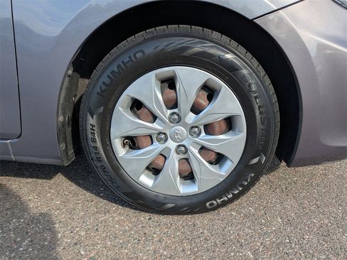 Used 2017 Hyundai Accent SE image 11