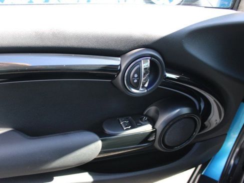 Used 2016 MINI Cooper S image 20