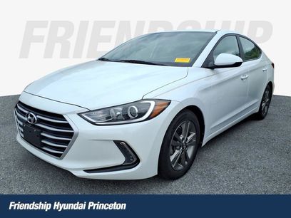 Used 2017 Hyundai Elantra SE w/ SE A/T Tech Package 03