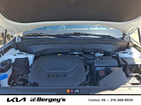 Certified 2024 Kia Telluride EX w/ EX Captain's Chair Package AWD/4WD image 35