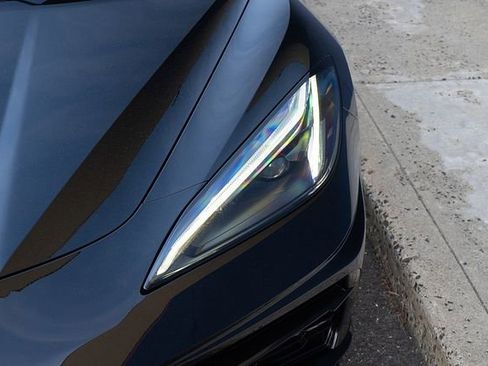 Used 2023 Chevrolet Corvette Stingray Premium Cpe w/ Z51 Performance Package image 9