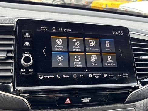 Used 2025 Honda Ridgeline TrailSport image 37