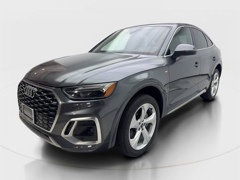 Used 2023 Audi Q5 2.0T Premium w/ Convenience Package AWD/4WD image 2