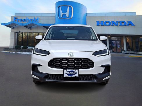 Certified 2023 Honda HR-V LX image 2