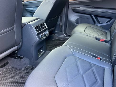 New 2026 Volkswagen Atlas SE AWD/4WD image 12