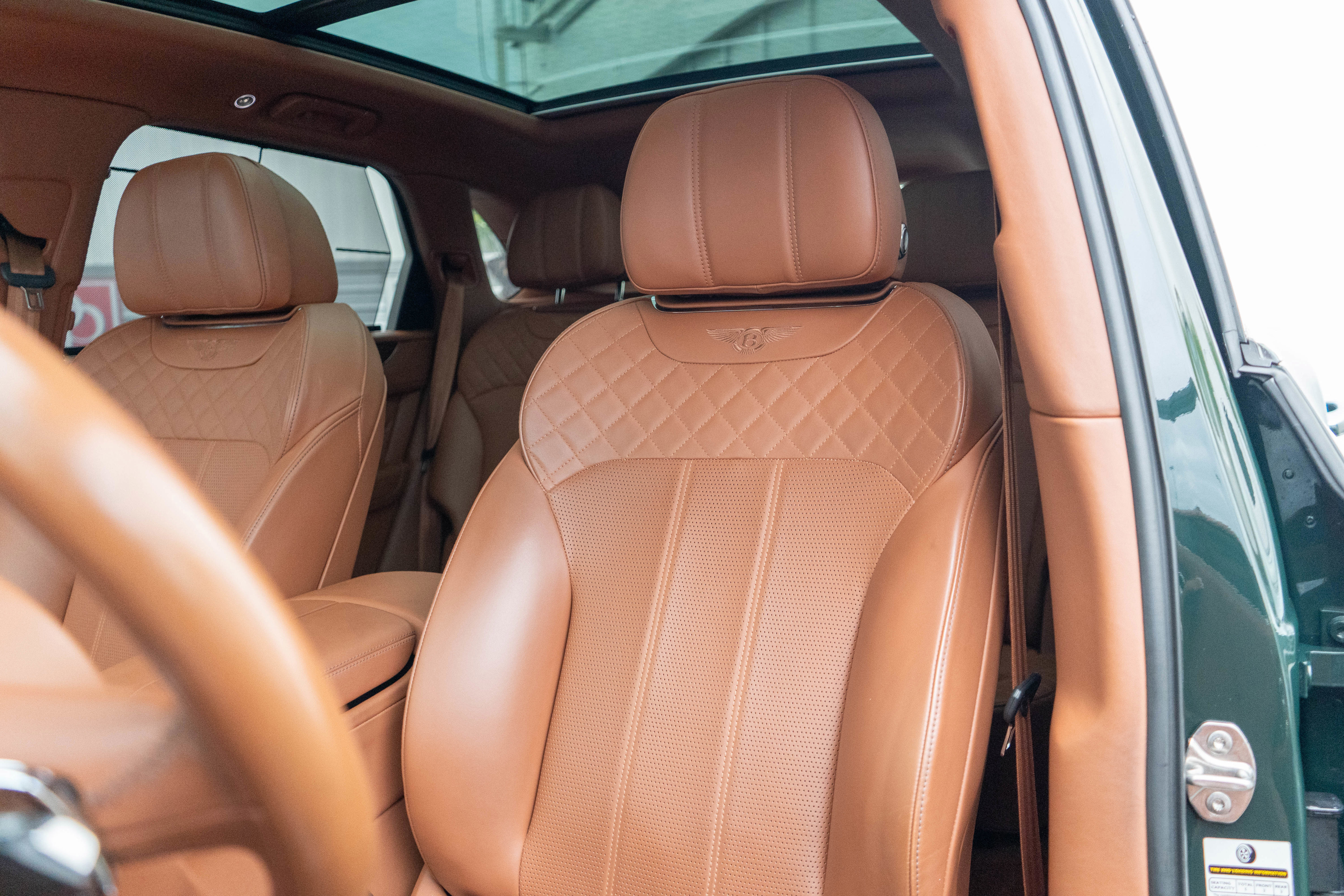 Used 2017 Bentley Bentayga AWD/4WD image 9