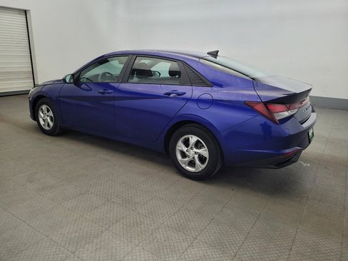 Used 2023 Hyundai Elantra SE image 3