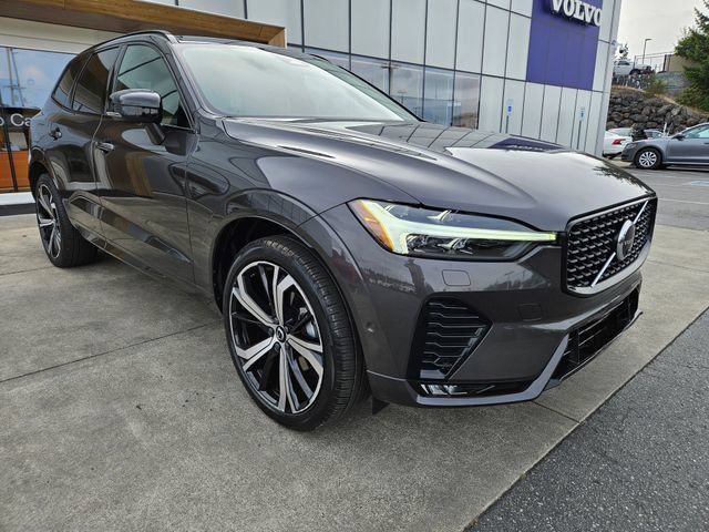 Certified 2023 Volvo XC60 B5 Ultimate w/ Climate Package AWD/4WD image 3