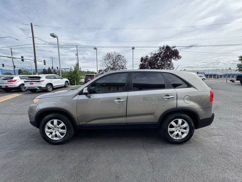 Used 2011 Kia Sorento LX AWD/4WD image 6
