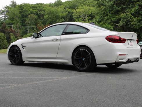 Used 2018 BMW M4 Coupe RWD image 4