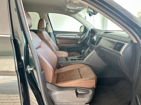 Used 2021 Volkswagen Atlas SE FWD image 32