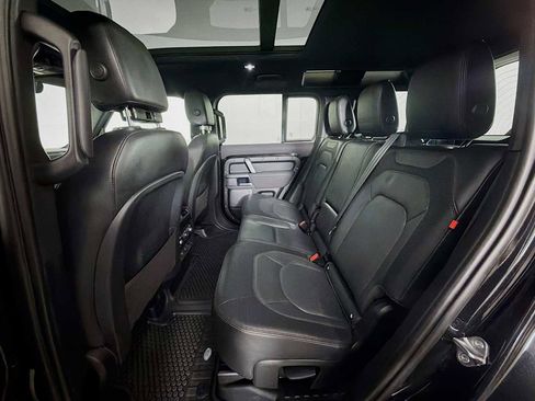 Used 2023 Land Rover Defender 110 X-Dynamic SE image 22