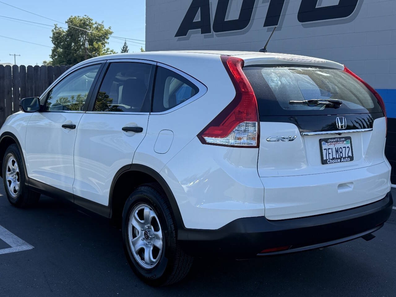 Used 2014 Honda CR-V LX image 3