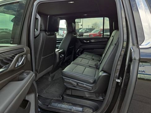 Certified 2024 GMC Yukon XL Denali w/ Advanced Technology Package AWD/4WD image 9