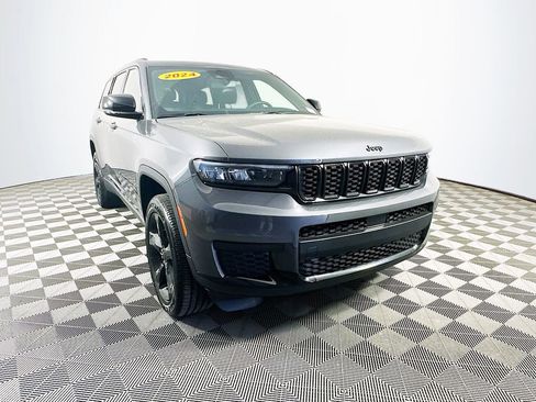 Certified 2024 Jeep Grand Cherokee L Altitude AWD/4WD image 2