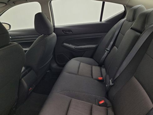 Used 2024 Nissan Altima 2.5 SV image 18