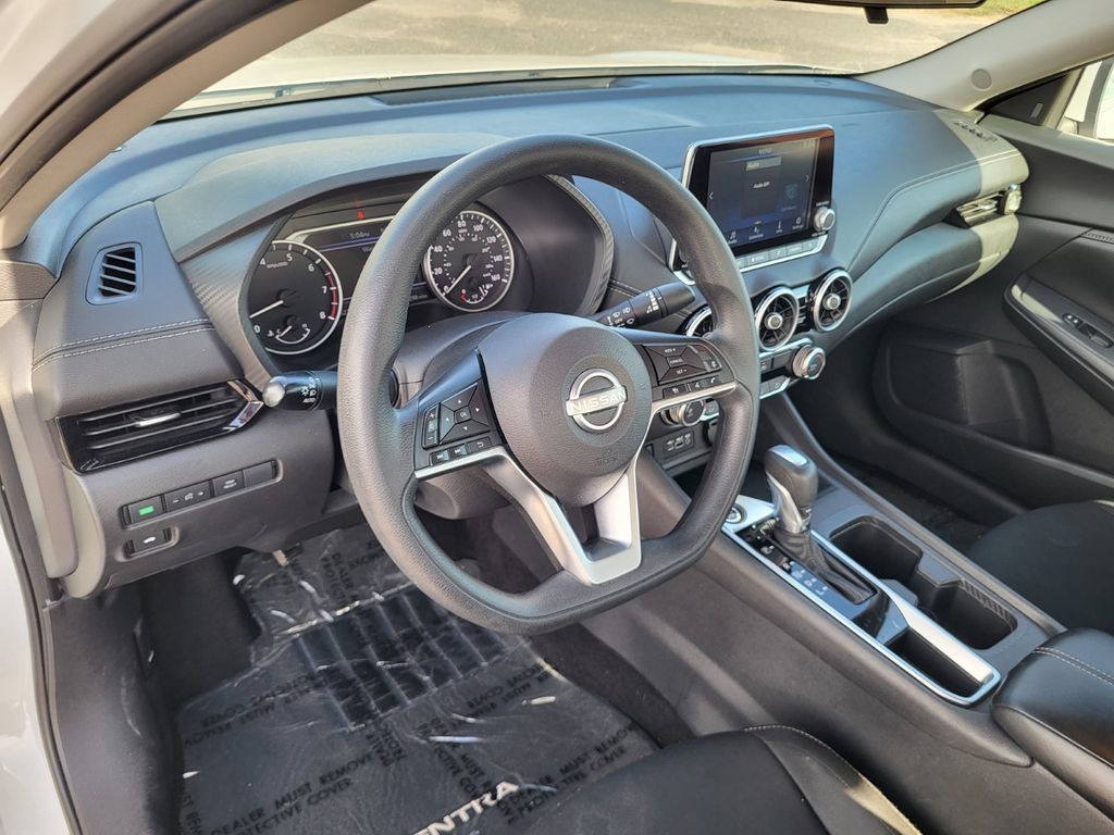 Used 2024 Nissan Sentra SV FWD image 9