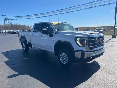 Used 2024 GMC Sierra 2500 SLE w/ SLE Convenience Package image 8