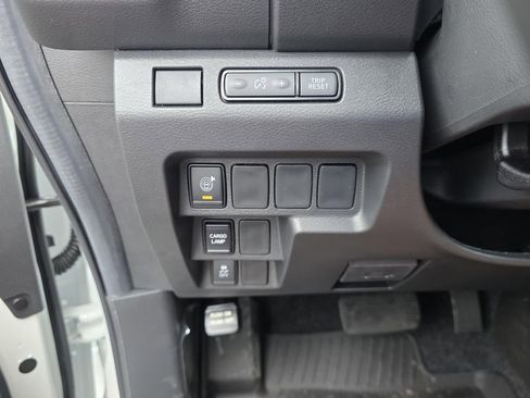 New 2026 Nissan Frontier SV w/ All-Weather Content Package AWD/4WD image 22
