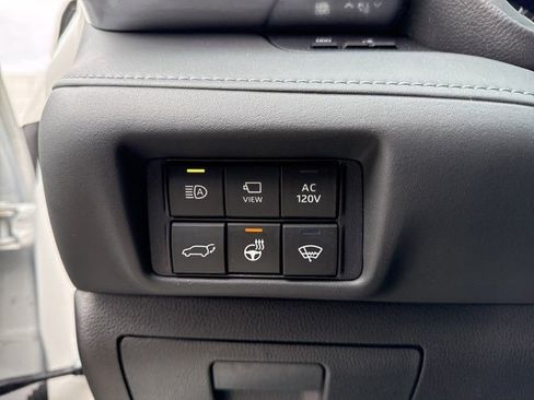 Certified 2021 Toyota Highlander Platinum image 27