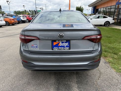 Used 2024 Volkswagen Jetta SE FWD image 4