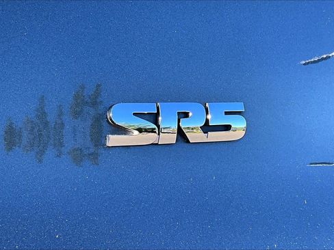 Used 2016 Toyota 4Runner SR5 Premium AWD/4WD image 9