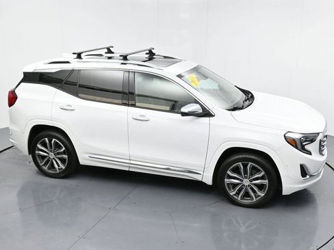 Used 2018 GMC Terrain Denali w/ Advanced Safety Package image 40