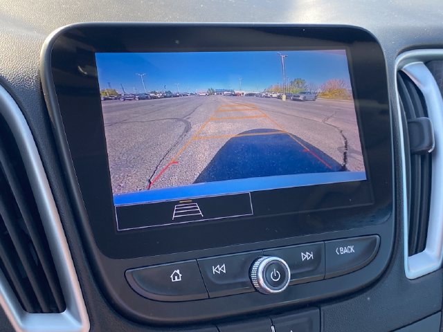 Used 2023 Chevrolet Malibu LT FWD image 11