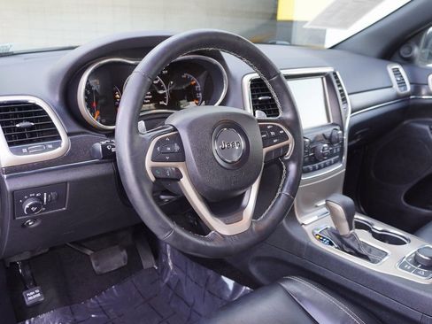 Used 2017 Jeep Grand Cherokee Limited image 12