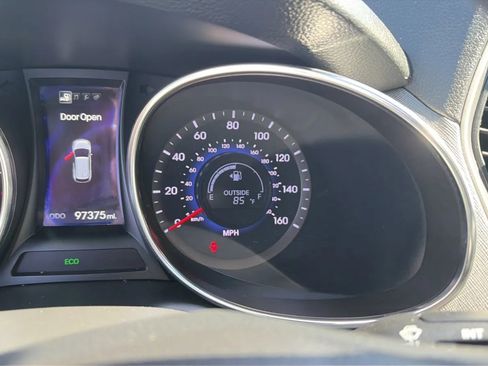Used 2013 Hyundai Santa Fe Sport 2.0T FWD image 12