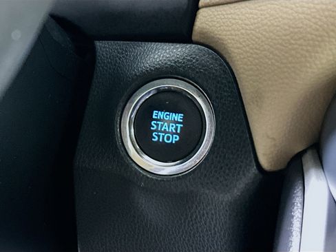 Used 2022 Toyota RAV4 XLE Premium FWD image 20