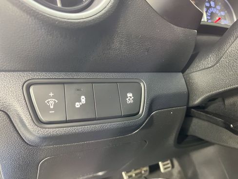 Used 2022 Kia Forte GT w/ GT Technology Package FWD image 19