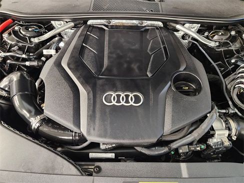 Used 2025 Audi A6 Premium Plus image 31