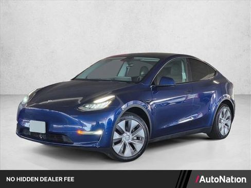 Used 2023 Tesla Model Y Long Range AWD/4WD image 1