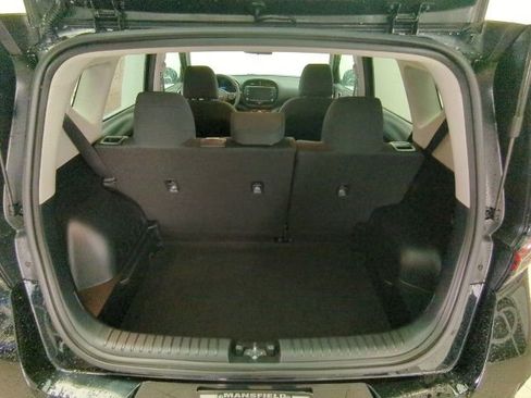 Used 2023 Kia Soul LX image 27
