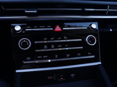 New 2026 Hyundai Santa Fe SE FWD image 11