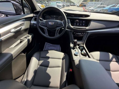 Certified 2024 Cadillac XT5 Luxury AWD/4WD image 14