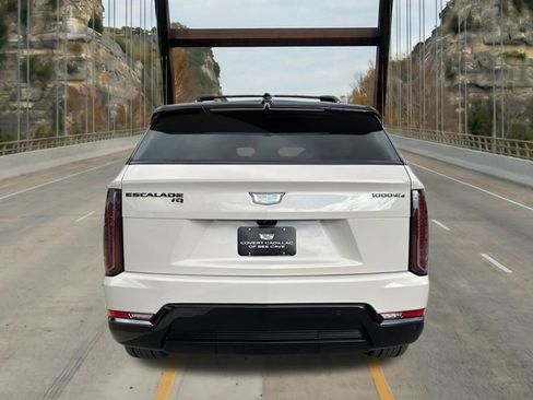 New 2026 Cadillac Escalade IQ Sport 1 w/ LPO, ONYX Package AWD/4WD image 8
