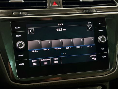 Used 2019 Volkswagen Tiguan SE FWD image 10