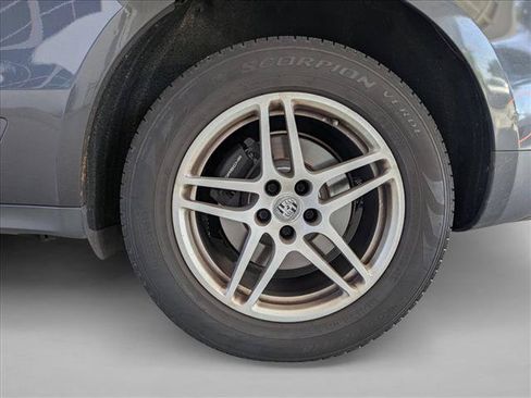 Used 2017 Porsche Macan AWD/4WD image 13