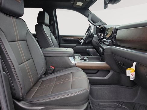 Used 2024 Chevrolet Silverado 2500 High Country w/ Technology Package image 11